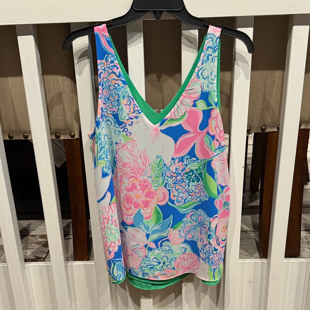 Lilly Pulitzer Floral sleeveless  reversible V-NeckTank Top